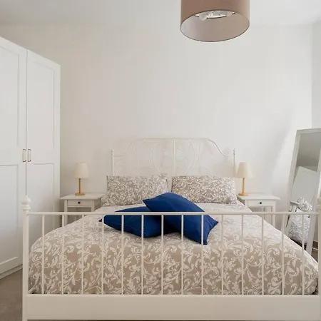 Bed & Breakfast B&bil Filo Di Arianna Lecce