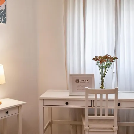 B&bil Filo Di Arianna Bed and Breakfast Λέτσε